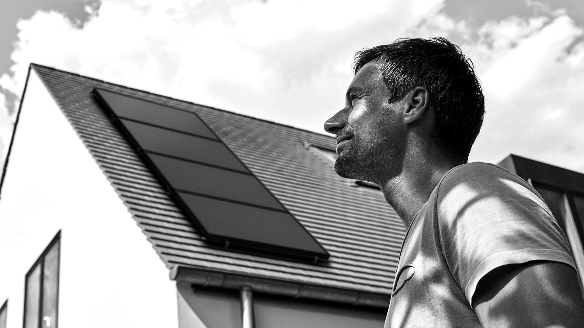 “Desbloquea el potencial solar para una casa sostenible y económicamente eficiente”